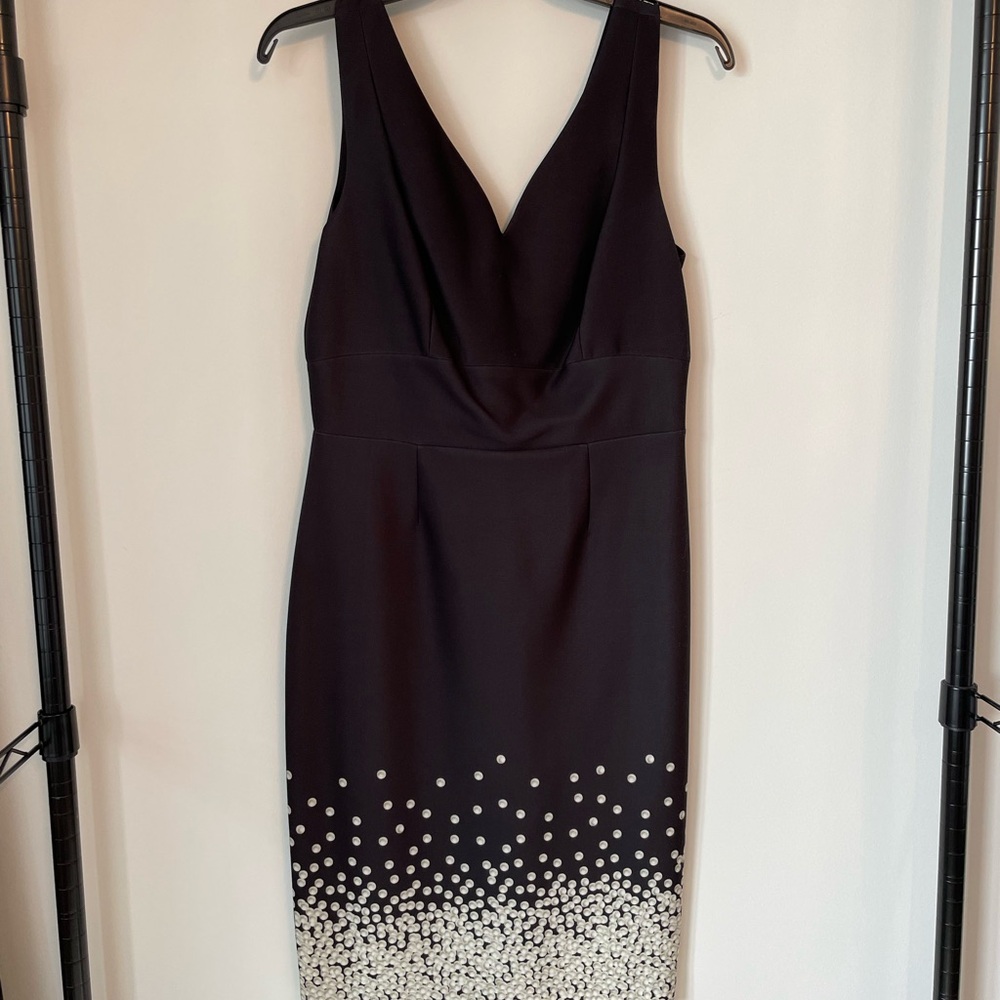 Elegant Karl Lagerfeld Black Sleeveless Dress